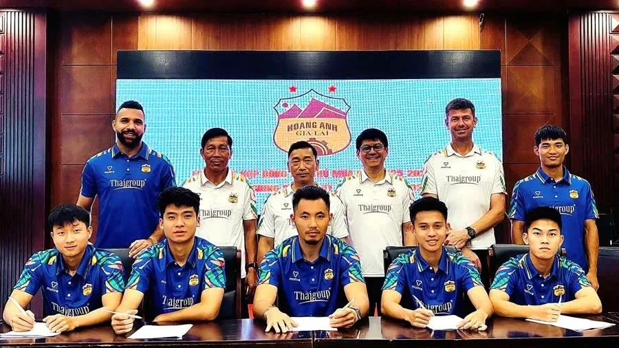 Nhóm cầu thủ ký hợp đồng với HAGL trước mùa 2025-2026