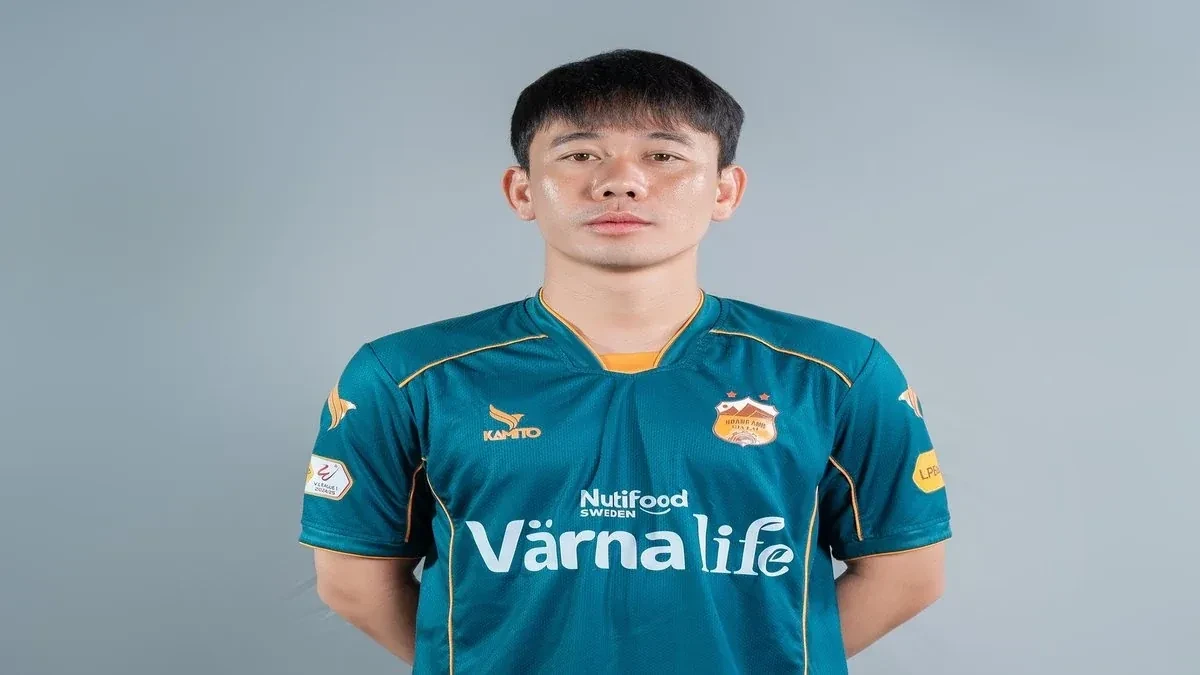 Chân dung Võ Đình Lâm trong màu áo HAGL